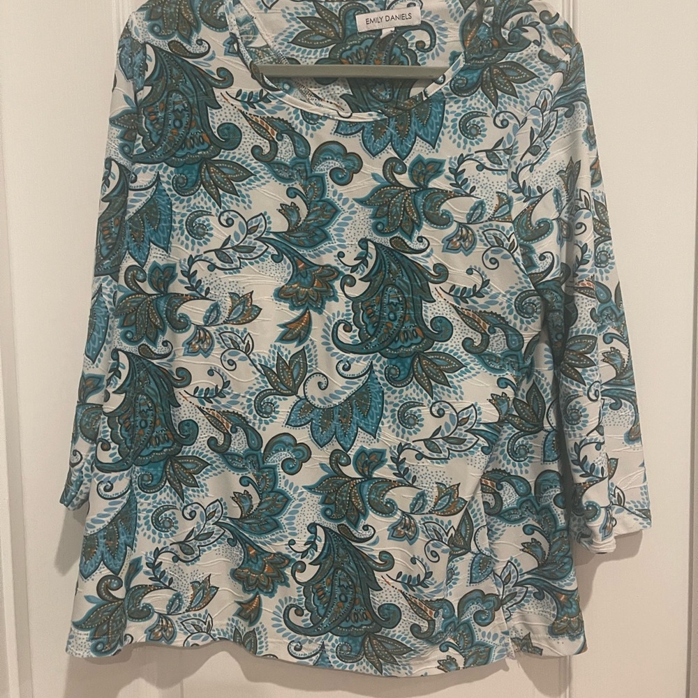Women’s Tunic Style Top